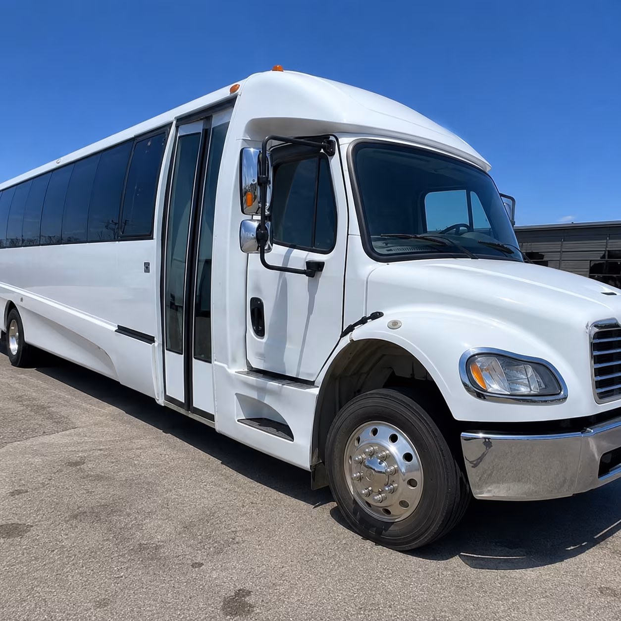 minibuses for taylorsville wedding party transportation on the big day
