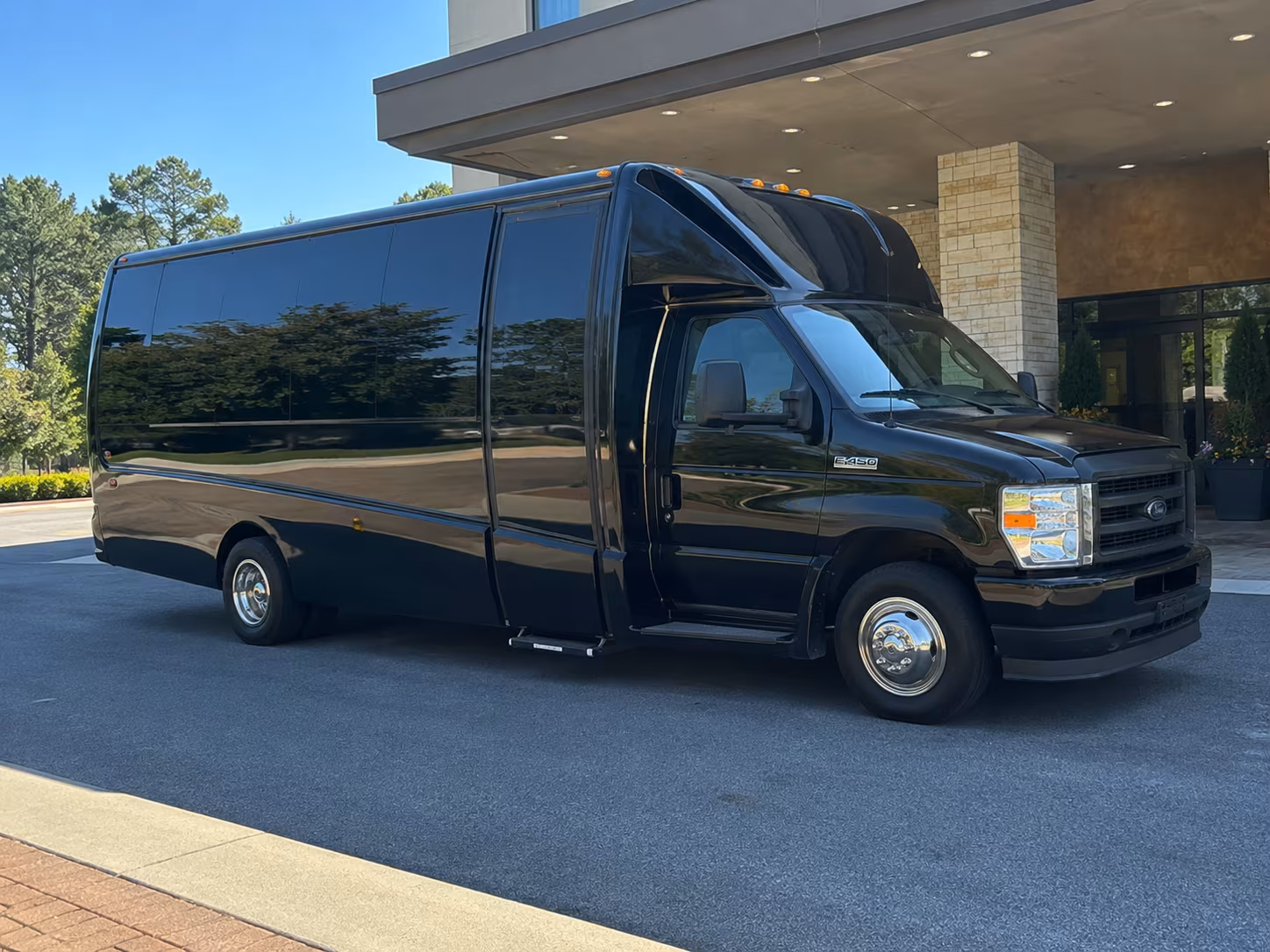 shuttle buses for multi stop concert nights and bar crawl afterparties