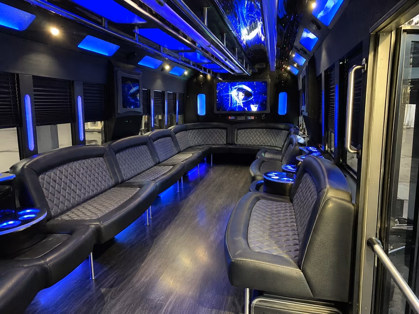 taylorsville 28 passenger party bus interior